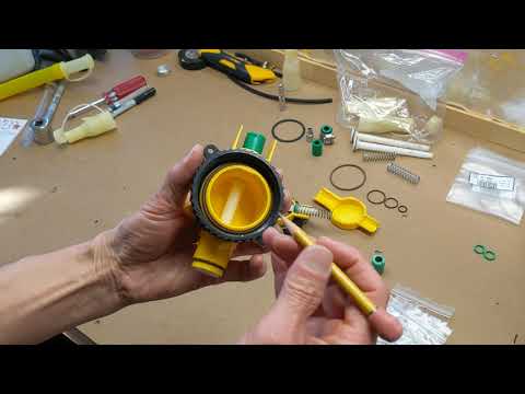 No-spill gas cans, pros & cons, nozzle problems, repair fail