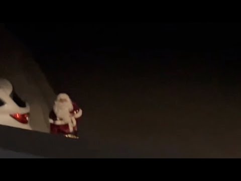 Vi a Santa Claus 😱cuando entro a mi casa ❤️ mis hijas se van a emocionar 🤗🥰 #parati #familia