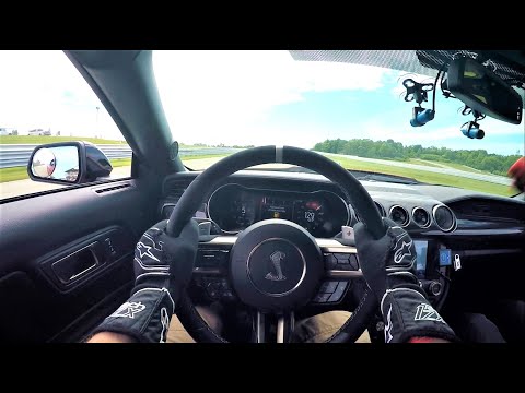 Ford Mustang Shelby GT500 POV on Track | GT500 Catches Nissan GT-R and Porsche 911 GT3