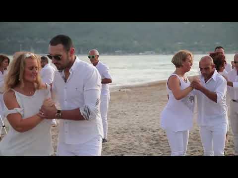 Flashmob  Balliamo Kizomba    Poetto   Cagliari 20 10 2022