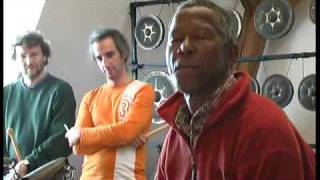 Famoudou Konaté  practising on Djembe with Busch-Werk - DVD at www.zauberhaus-records.de