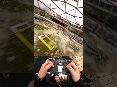 Die Lücke ist so eng😣🛸