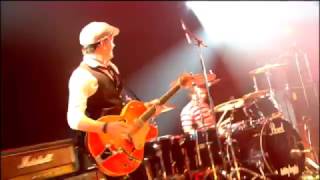 The Living End - Rising Sun (NRL Footy Show 2007)