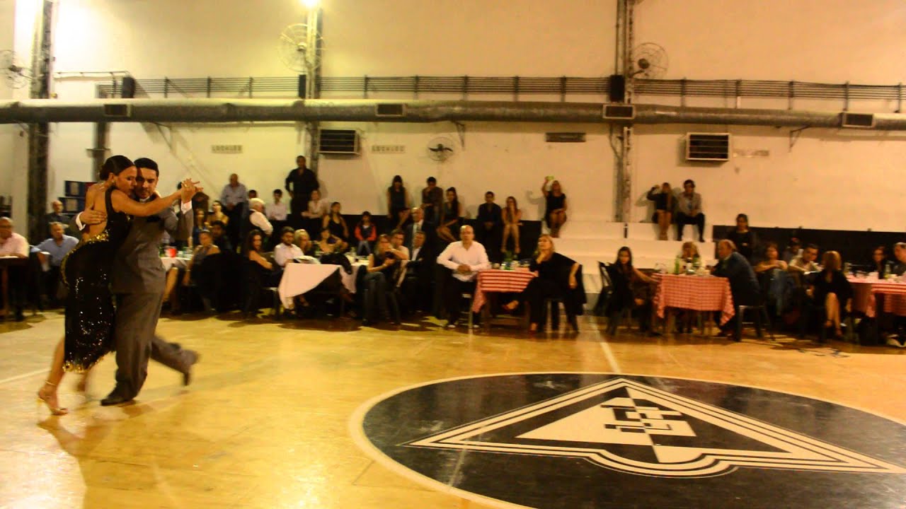 Video thumbnail for Virginia Pandolfi & Jonatan Aguero en Milonga Malena Sunderland Club 1/4