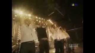 DICK BRAVE & THE BACKBEATS® - Give It Away (Official Video)