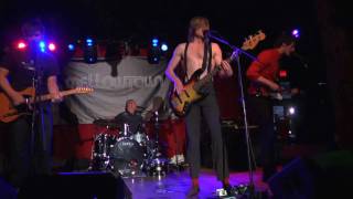 Loose Cougar "Love Comes in Spurts" (Live)