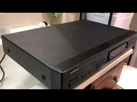 ONKYO T-403 Quartz Synthesized FM Stereo AM Tuner Reciever