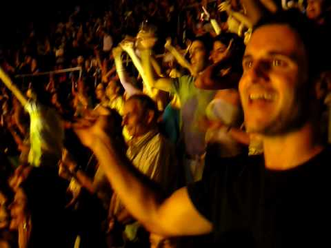 Eyal Golan - Yafyufa (live in Qaesaria)