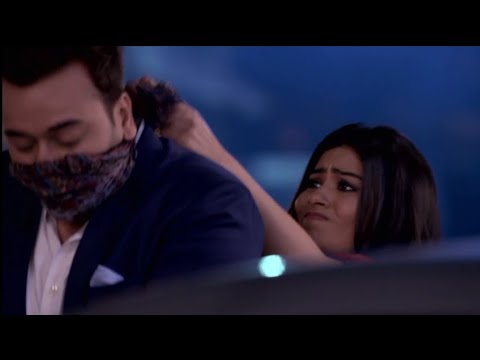 Men gagged by two beautiful ladies