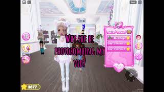 Doing a dance in DTI!!! ✋  ➡️   ⬅️ “Wait, they don’t love you like I love you…” #dtiroblox