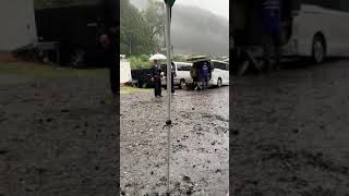 樫内利政 撮影　豪雨です