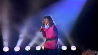 Laura Branigan - 'How Am I Supposed To Live Without You',