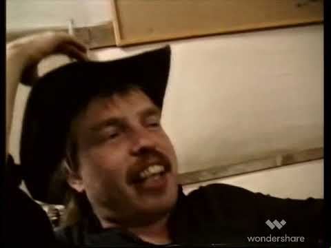 OSTBAHN KURTI & DIE CHEFPARTIE: OSTBAHN XI LIVE (2)