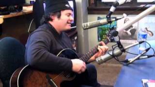 Martin Sexton - Livin&#39; the Life (WYCE acoustic in-studio performance)