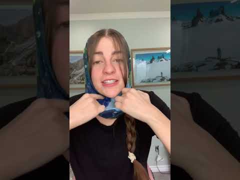 How to put on a neck gaiter skiing