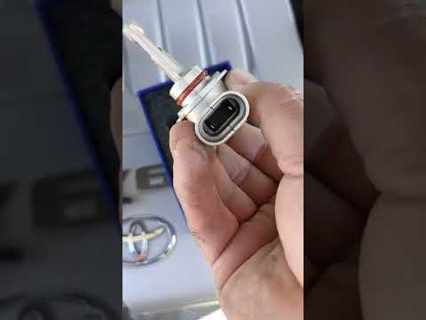 2007 Toyota Avalon LED lightbulb installation