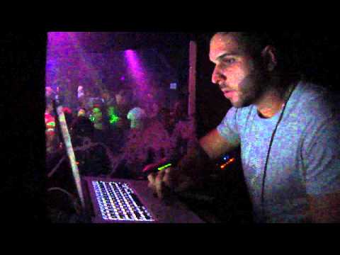 Netto Buck ...02/06/2012 - On Off Club - video 2