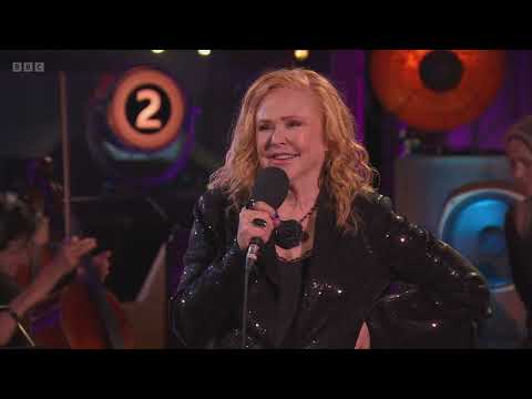 T'pau/Carol Decker BBC RADIO 2 piano room