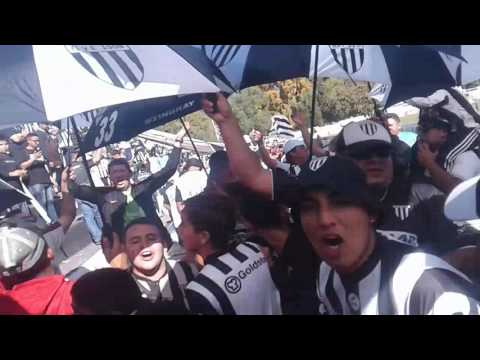 "Previa en el playon Gimnasia y Esgrima de Mendoza vs Unión de Sunchales - Fedral A 2017" Barra: Los Famosos 33 • Club: Gimnasia y Esgrima de Mendoza