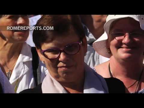 Polish pilgrims celebrate feast days of native John Paul II and Faustina Kowalska in Vatican