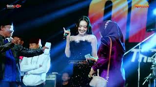 Download lagu SEBOTOL MINUMAN DIFARINA INDRA OM ADELLA LIVE PATENGTENG MODUNG BANGKALAN mp3