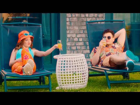 Ege Balkız & Melis Fis - Bak Bana (Official Video)