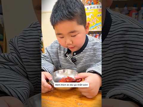 Bé Giấu Đùi Gà Cho Ông Nội 🍗😭