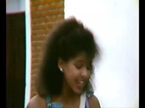 download lagu mp3 mp4 Chi Cometa, download lagu Chi Cometa gratis, unduh video klip Chi Cometa