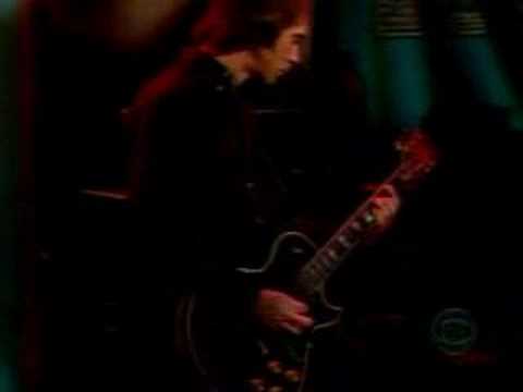 Guided by Voices - Everywhere With Helicopter