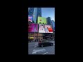 Sukses Ndërkombëtar Kush është Brandi Shqiptar Që Bën Times Square Të Flasë Shqip