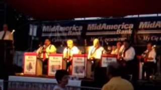 I'm Gonna Sit Right Down and Write Myself A Letter / Ron Smolen Big Band @ Taste of Polonia Chicago Sept 2007