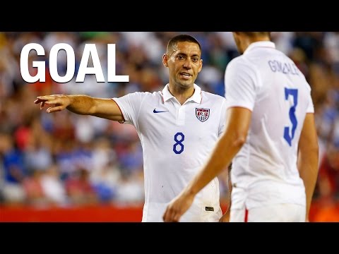 GOAL: Clint Dempsey nets his third goal in the 2015 Gold Cup