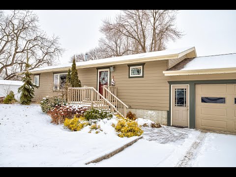 Is this the Most Well-kept Home for Sale in Jewell, IA?