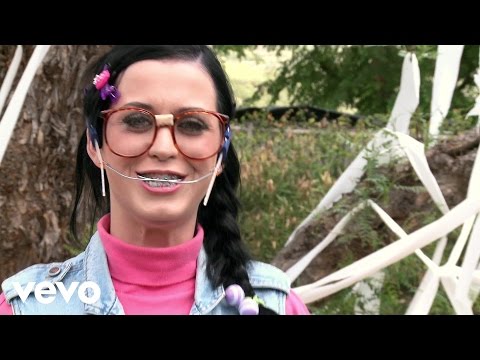 Katy Perry - I Go For Steve Johnson (Making of “Last Friday Night (T.G.I.F.)”) - Part 2