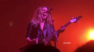 Intro + Aquí Estás  - Miriam Rodríguez | Tour Contigo Málaga