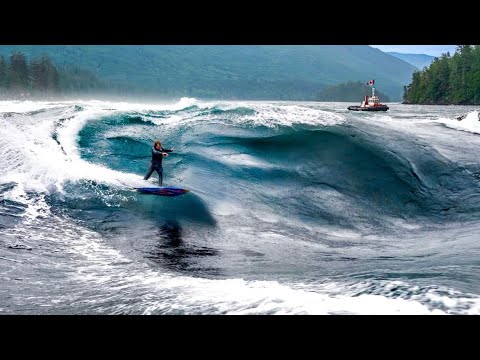 20FT TIDE SURGE MAKES MUTANT WAVE IN CANADA !!