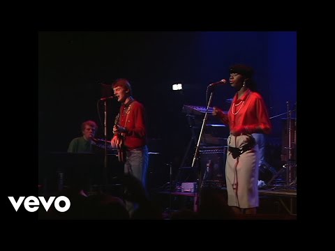 The Style Council - Headstart For Happiness (Live at Goldiggers, Chippenham, UK / 1984)