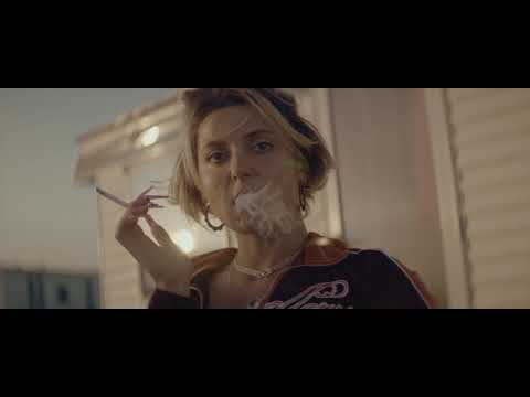 Lulu Van Trapp - Les Mots d'Amour (Official Music Video)