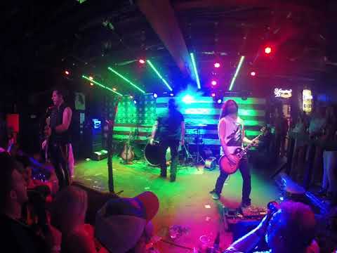 The Middle live Get Sideways