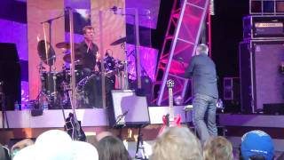 Taylor Hicks - Soul Thing @ Epcot&#39;s Eat to the Beat