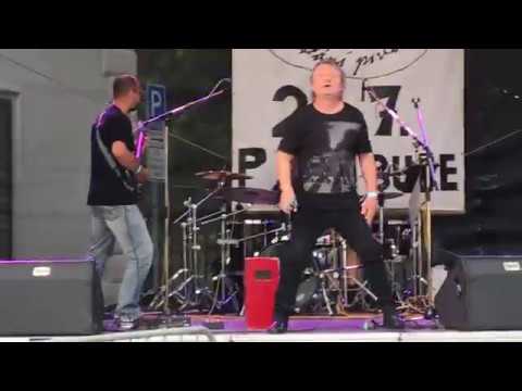 Šašci v manéži - Hard Man
