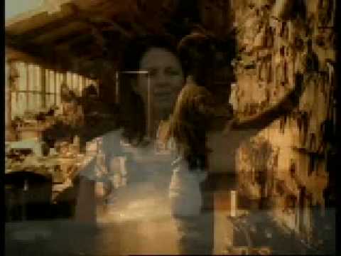 Dunroamin Station - Tania Kernaghan