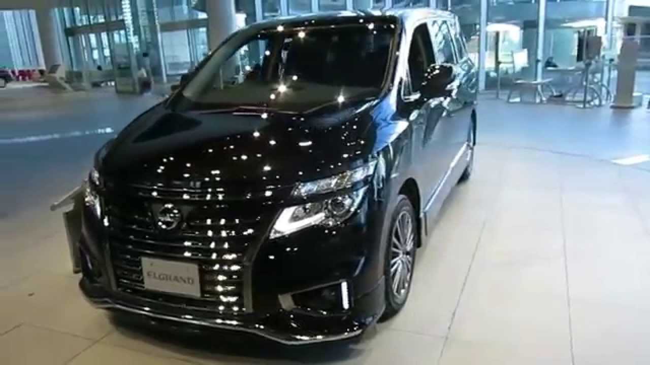 Nissan ELGRAND 250 Highway STAR Premium Urban Chrome