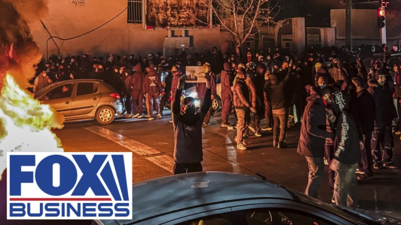 ‘Unlikely’ protests alone would be enough to topple Iranian regime