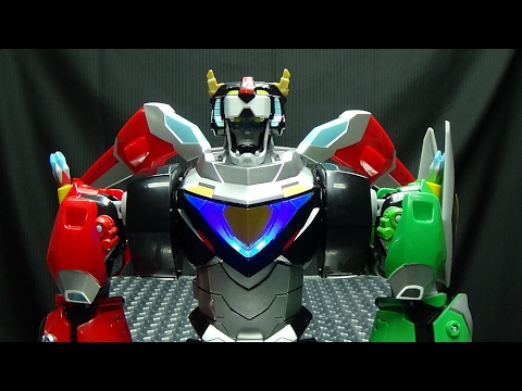 Voltron Legendary Defender VOLTRON: EmGo's Voltron Reviews N' Stuff