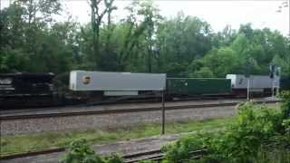 preview picture of video 'Norfolk Southern TOFC & COFC at Conpit'