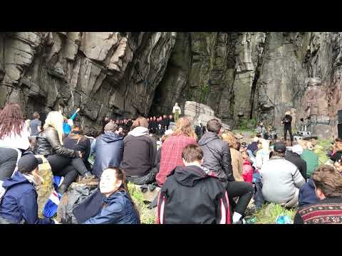 Wardruna feat. Aurora and Oslo Fagottkor - Helvegen (Live at Træna Festivalen 2017)