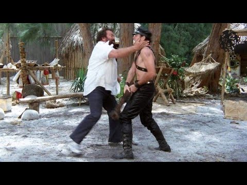 Chi trova un Amico trova un Tesoro (1981)- Scontro con Pirati