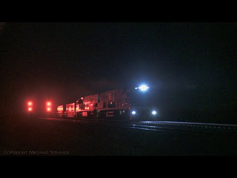 Pacific National MP7 Freight Train At Night - PoathTV Australian Railways
