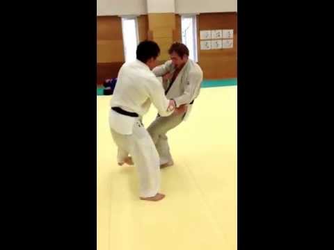 2013.6.25 Kouji  Komuro 小室先生 vs THOMAS PERRET トーマス(フランス人)
乱取り稽古#小室宏二#コムロック#5669#内股 #寝技 #柔道 #柔道部